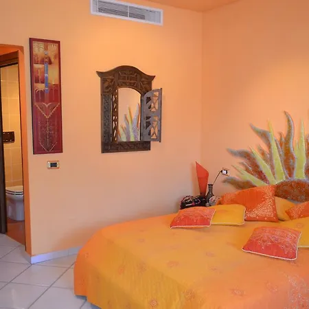Jolanda Villa *